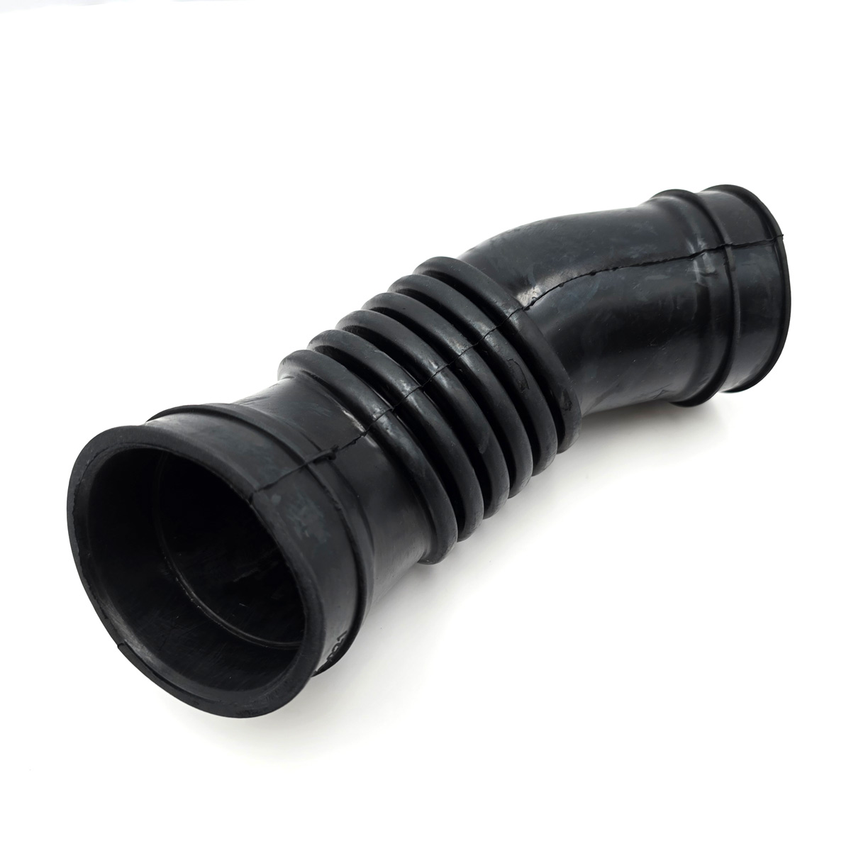 Патрубок воздушный TMG 4890115070342