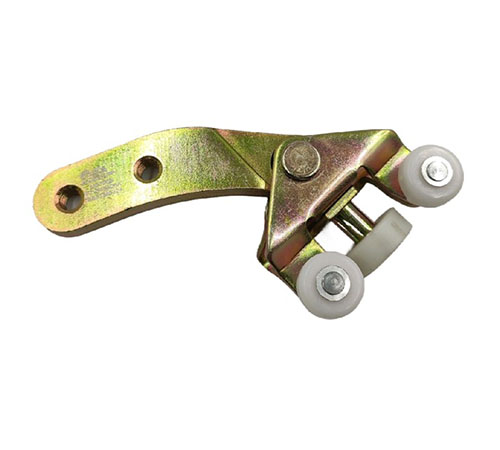 Кронштейн двери с роликом нижний (короткий) Leon M37068