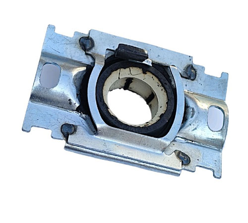 Кронштейн кулисы КПП (металл) Bear Y58031
